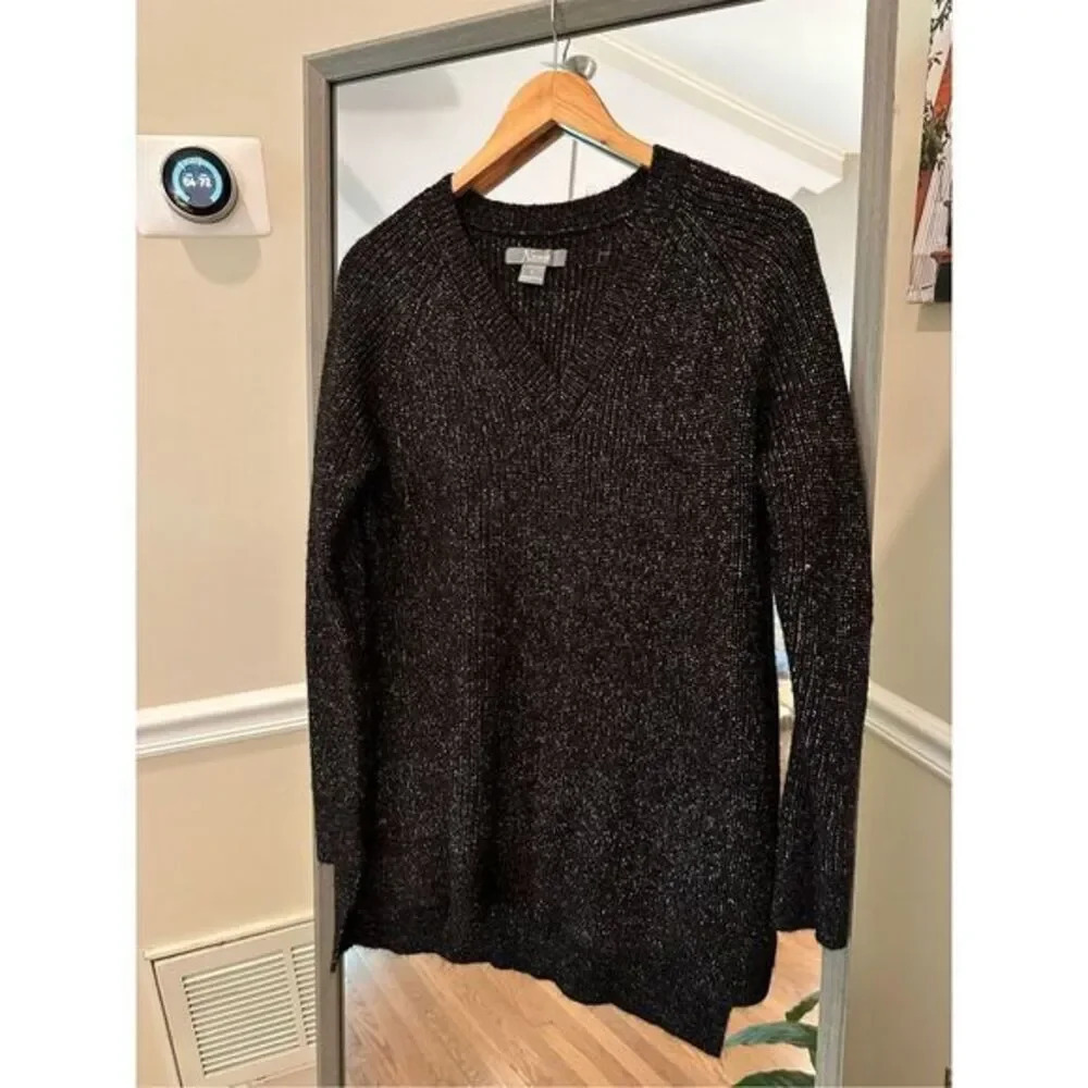 Naturals Essentials V Neck Sweater Medium